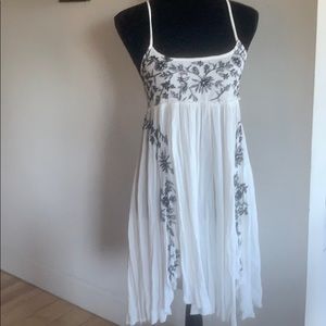 Adorable Free People dress!!